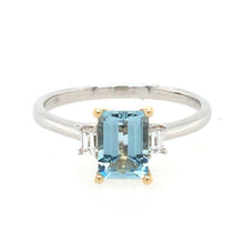 Load image into Gallery viewer, Aquamarine & Diamond Ring