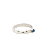 Load image into Gallery viewer, Sapphire Solitaire Ring