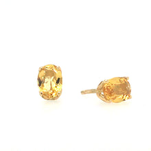 Load image into Gallery viewer, Yellow Beryl (Heliodor) 18ct Gold Stud Earrings
