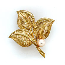 Load image into Gallery viewer, Pearl Leaf Spray Brooch
