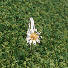 Load image into Gallery viewer, Daisy Silver Ring
