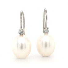 Load image into Gallery viewer, Pearl &amp; Diamond Platinum Gold Earring

